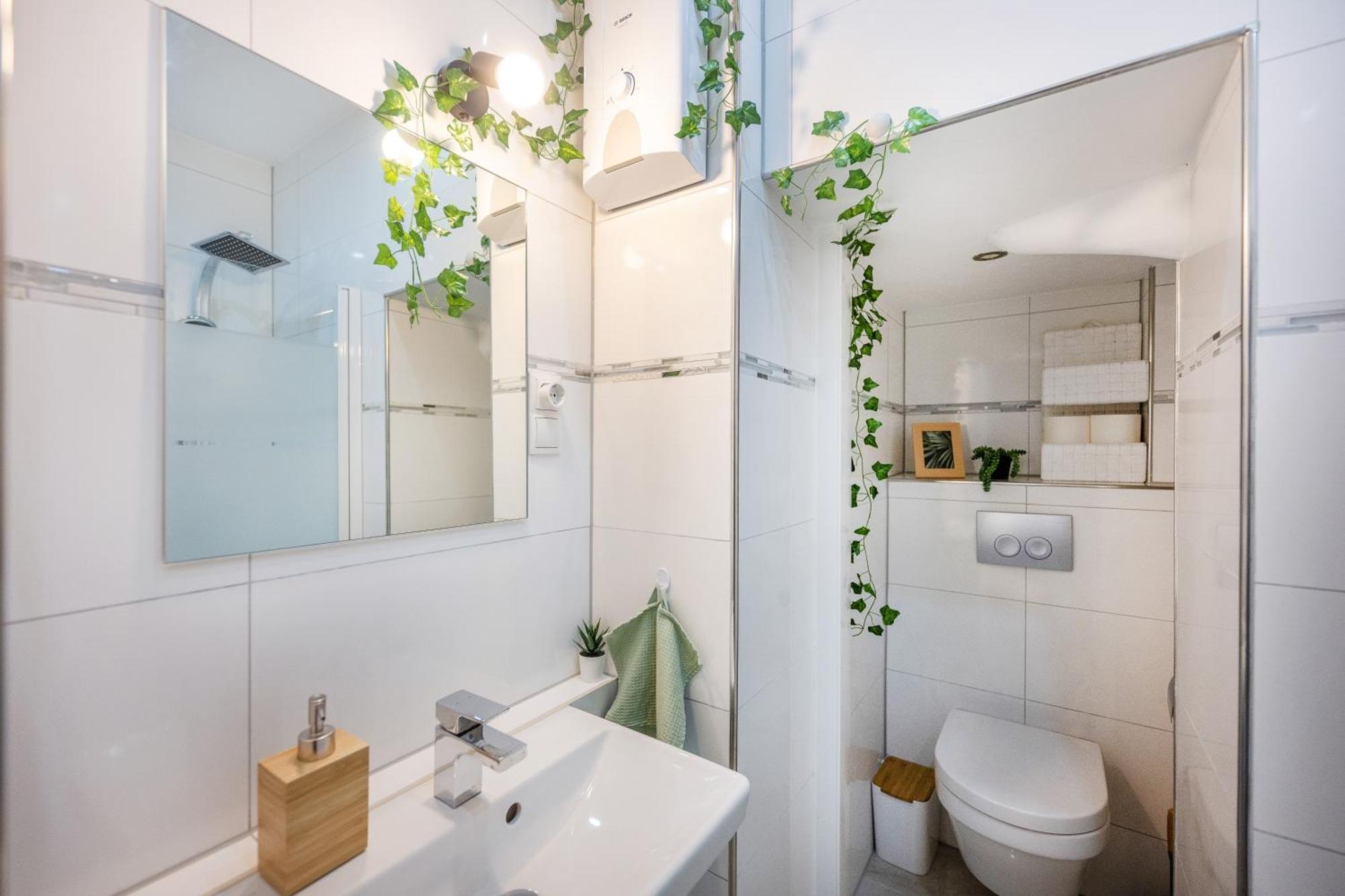 קובלנץ Wohlfuehlwohnung Mit 25 Qm Terrasse, Netflix מראה חיצוני תמונה